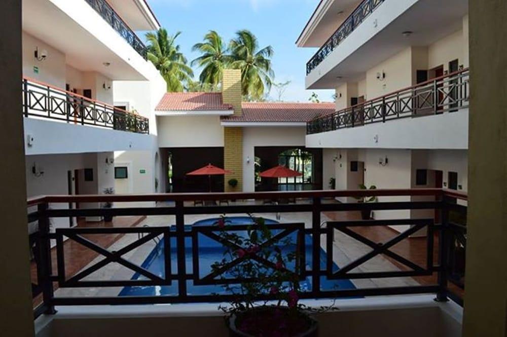 Concierge Plaza La Villa โคลิมา ภายนอก รูปภาพ