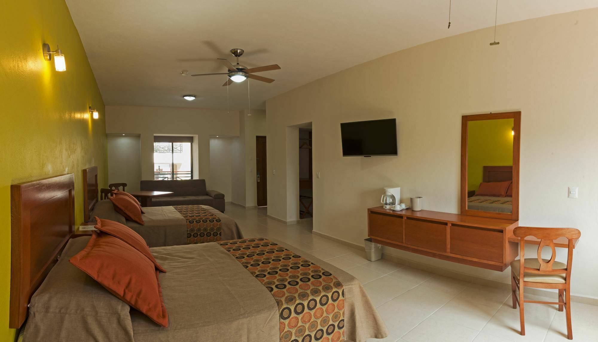 Concierge Plaza La Villa โคลิมา ภายนอก รูปภาพ