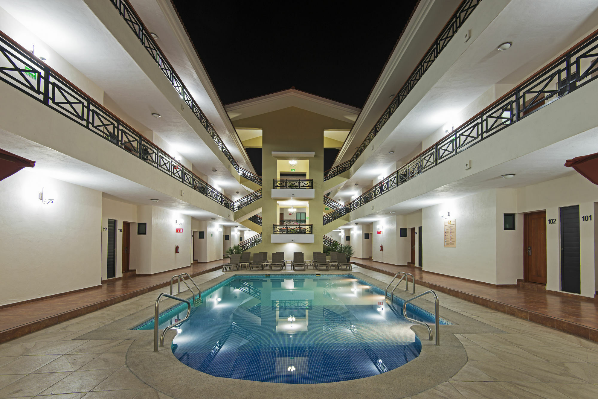 Concierge Plaza La Villa โคลิมา ภายนอก รูปภาพ